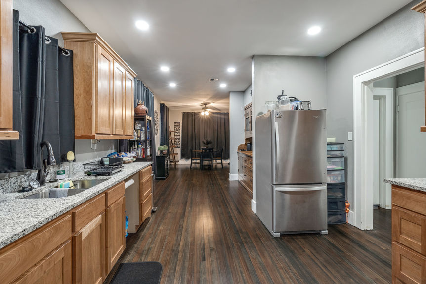 2008_Hayes_AssentRE-9