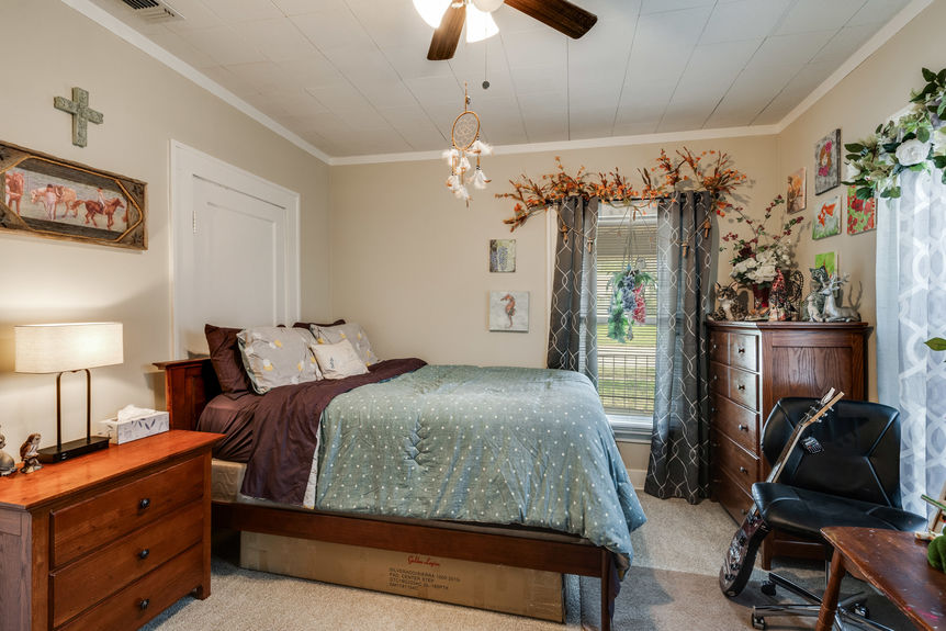 3103_AveQ_AssentRE-13