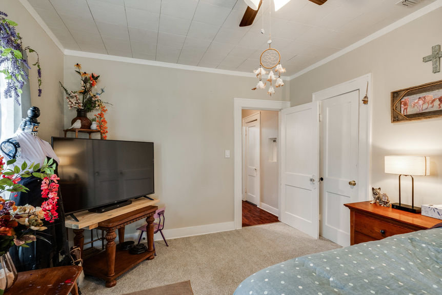 3103_AveQ_AssentRE-14