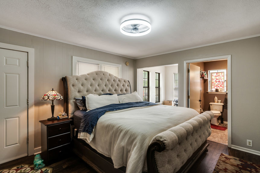 3103_AveQ_AssentRE-16