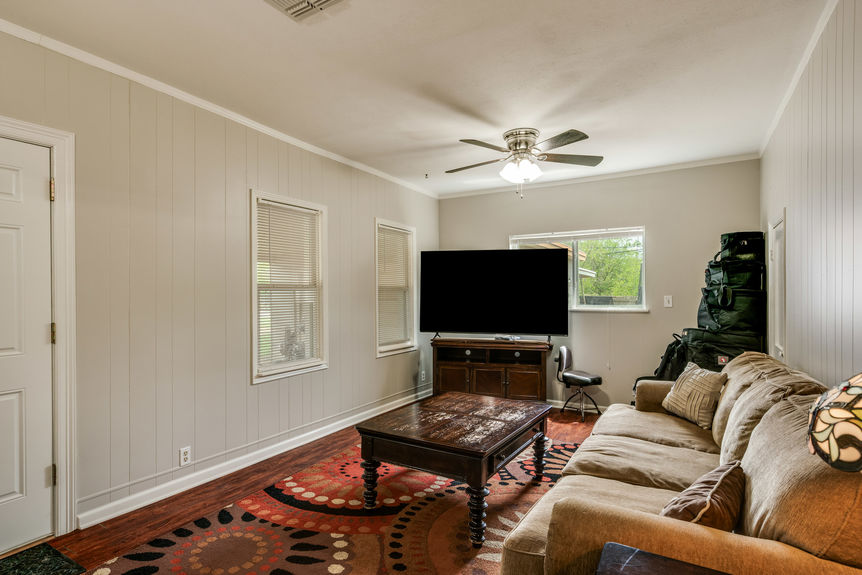 3103_AveQ_AssentRE-3