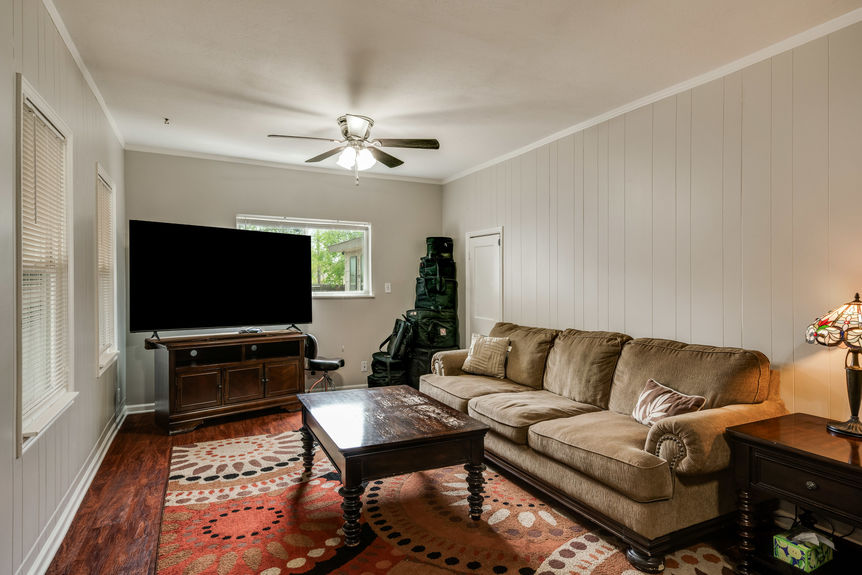 3103_AveQ_AssentRE-4