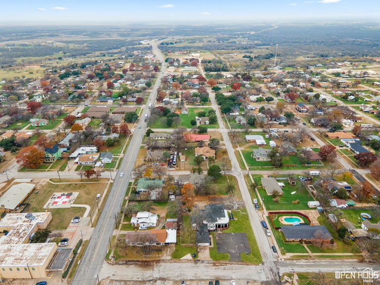 104-web-or-mls-405-w-gilbert-st