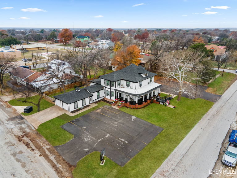 105-web-or-mls-405-w-gilbert-st