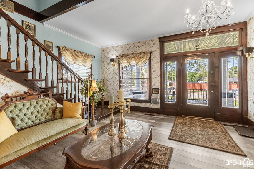 20-web-or-mls-405-w-gilbert-st