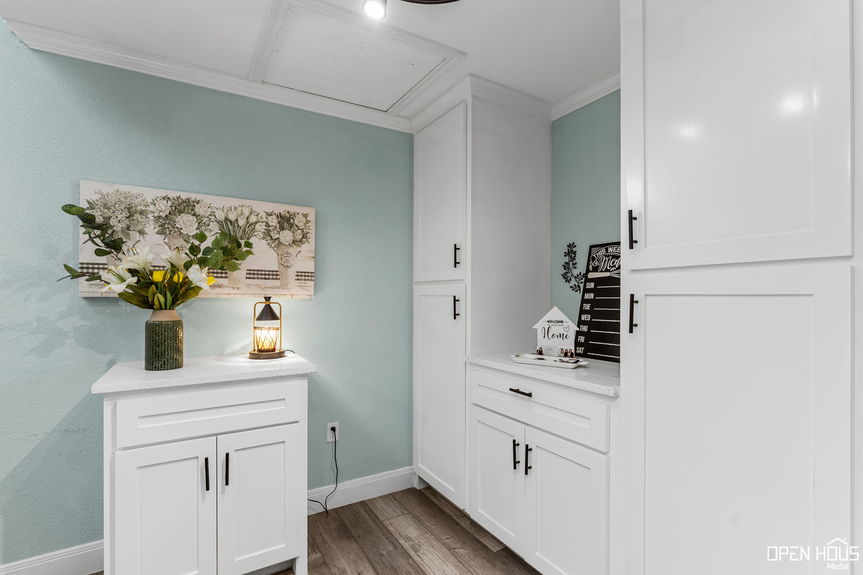 24-web-or-mls-405-w-gilbert-st