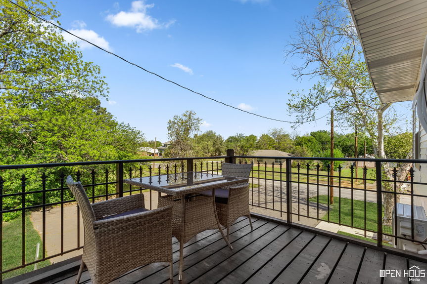 30-web-or-mls-405-w-gilbert-st