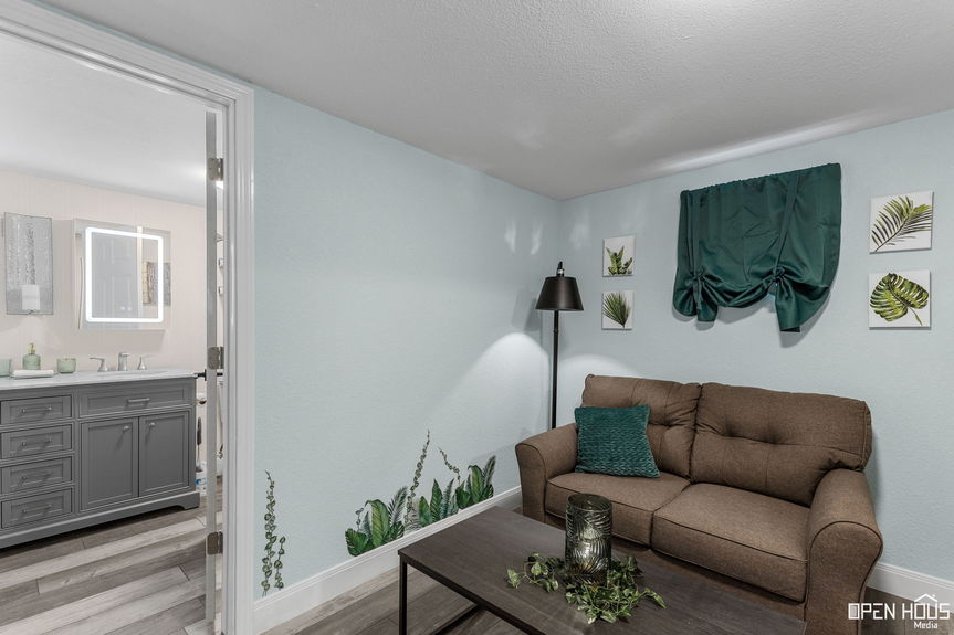 69-web-or-mls-405-w-gilbert-st