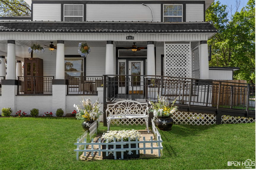 8-web-or-mls-405-w-gilbert-st