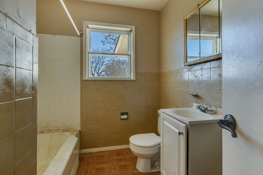 207_N_King_AssentRE-19