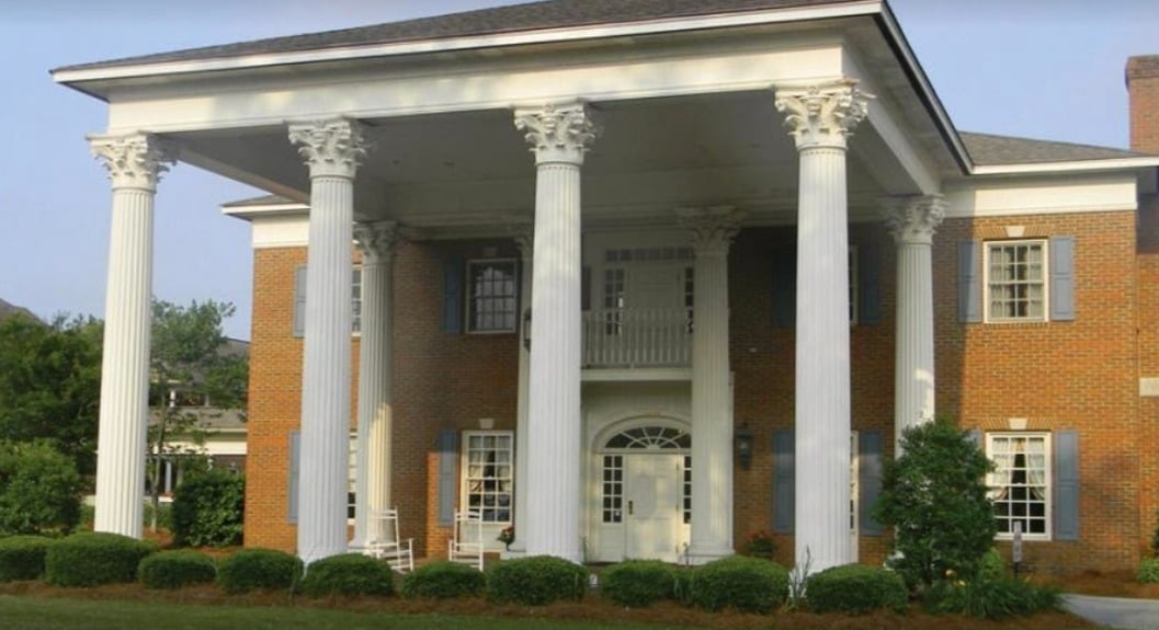 s649610523683685662_p100_i2_w1013