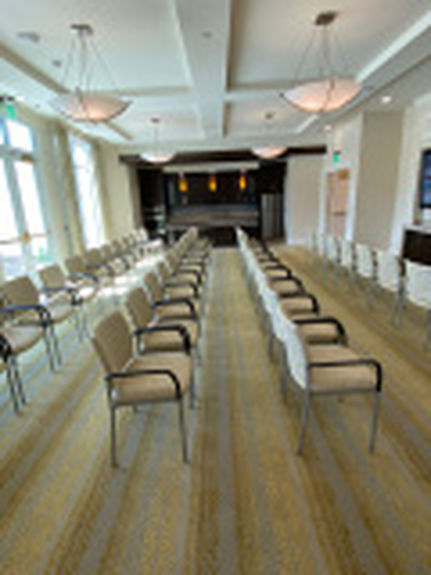 s649610523683685662_p106_i15_w160