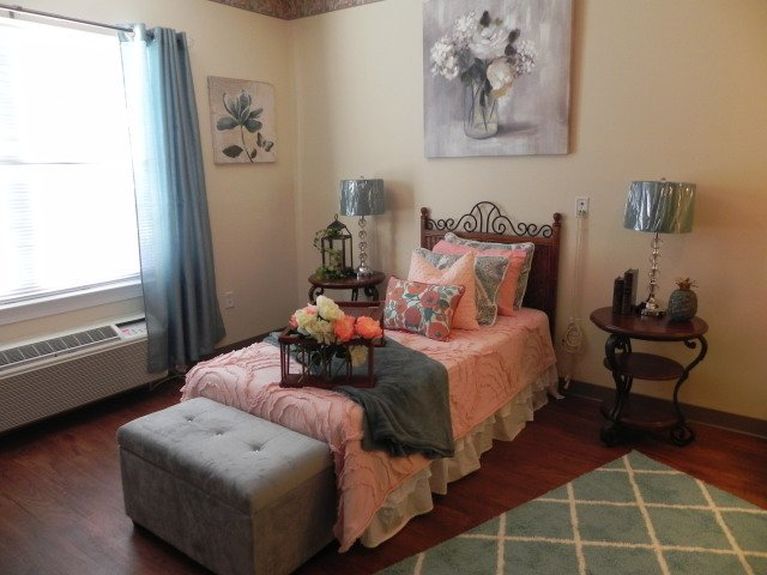 s649610523683685662_p112_i10_w640