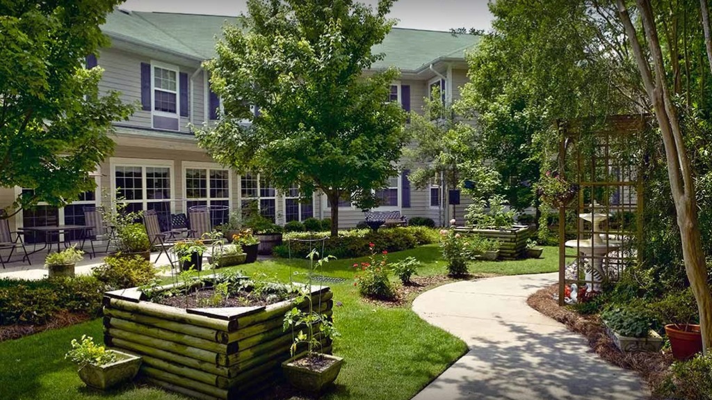 s649610523683685662_p26_i5_w1120