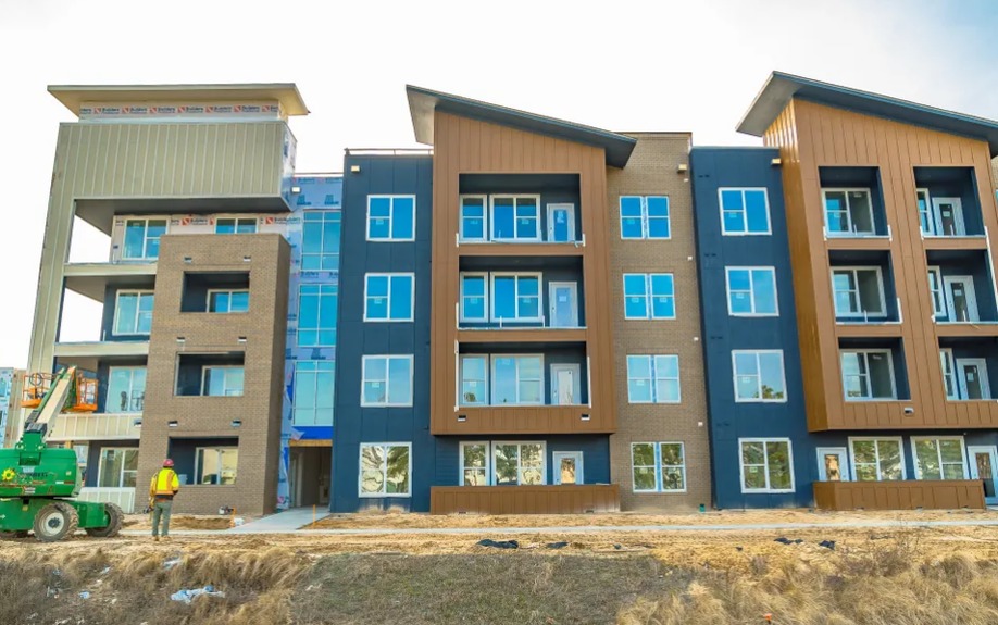 s649610523683685662_p48_i20_w955