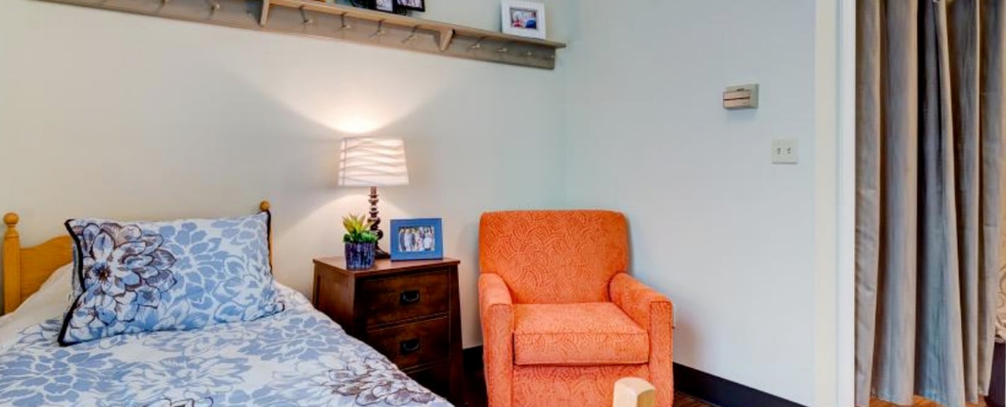 s649610523683685662_p60_i17_w1166