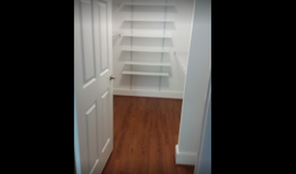 s649610523683685662_p68_i2_w160