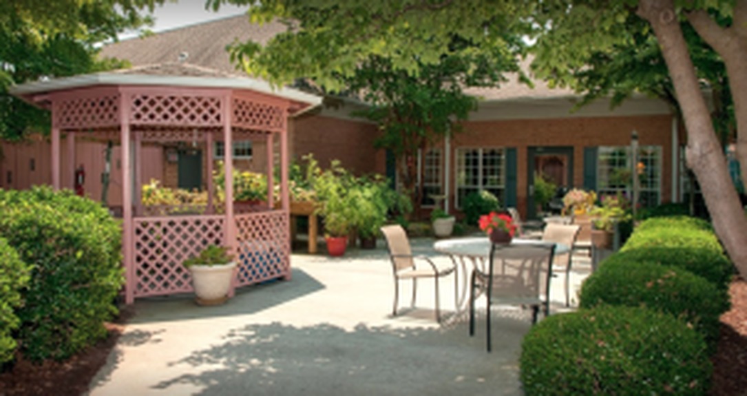 s649610523683685662_p72_i8_w160