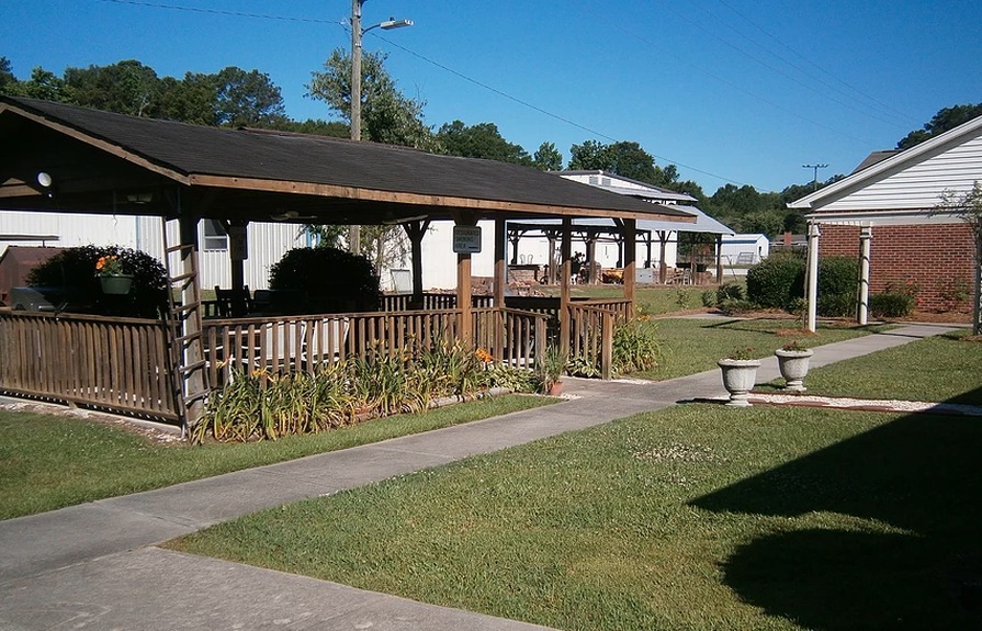 s649610523683685662_p95_i2_w851