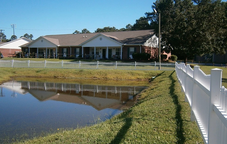 s649610523683685662_p95_i8_w855