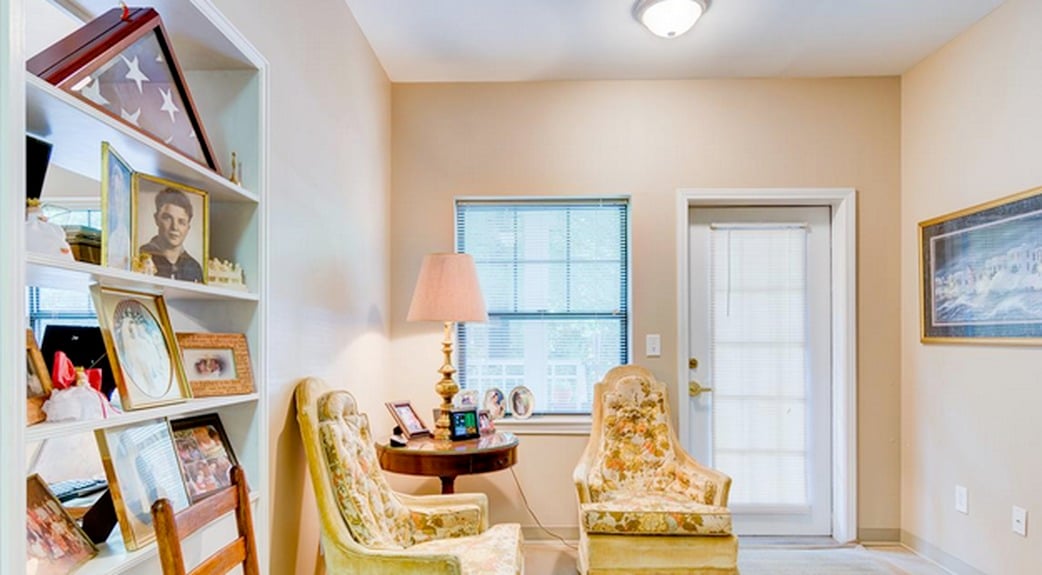 s649610523683685662_p96_i15_w625