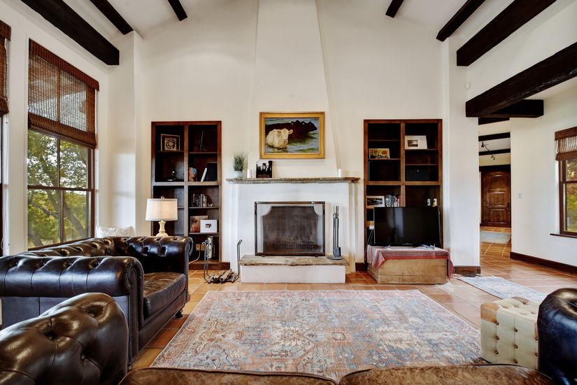 304 E Sunset Dr<span class="d-block"> Johnson City, TX</span>