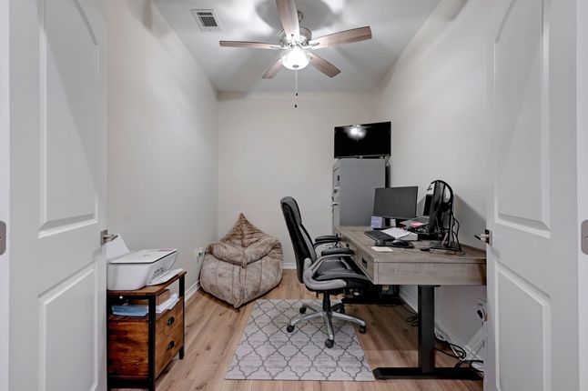 Dedicated Home Office Space