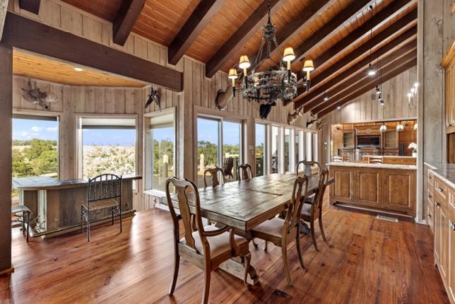 20.Cliff_Dining&Bar Medium