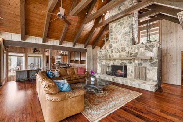 22.Cliff_Living4 Medium