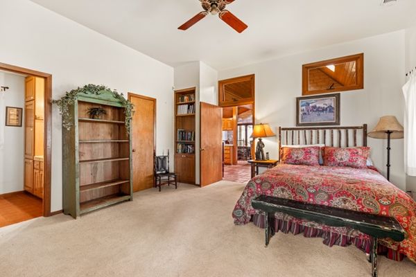 60.GH.Cliff_GH_Bedroom Medium