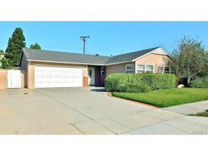 A front view of this gorgeous 3 bedroom pool home, highlighting