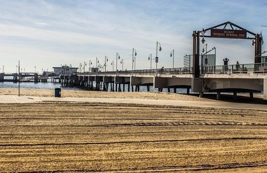 belmont-shore-beach-and-pier-1