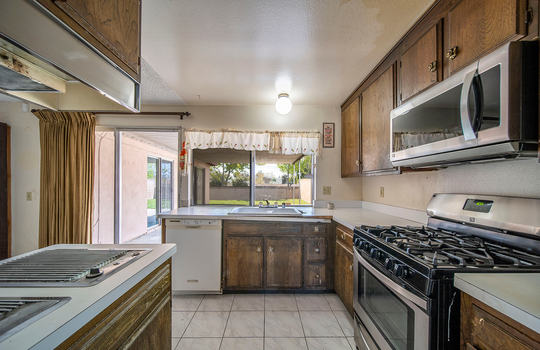 20003 Pricetown Ave., Carson CA 90746