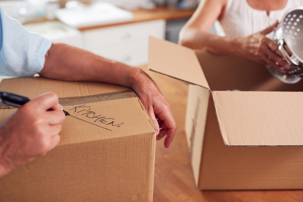 The Ultimate Guide to Downsizing: Downsize Your Life to Upsize