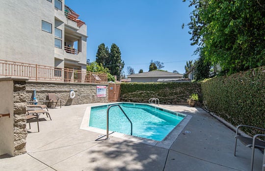 3913 N Virginia Road #109., Long Beach, CA 90807.