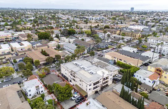 905 Gardenia Ave Long Beach, CA, United States