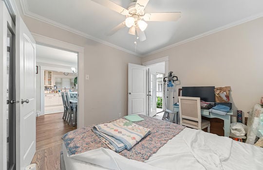 905 Gardenia Ave Long Beach, CA, United States