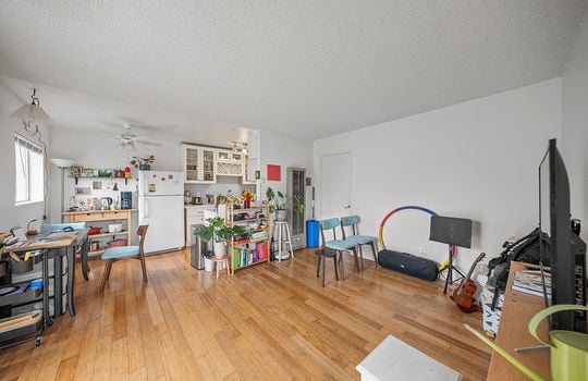 905 Gardenia Ave Long Beach, CA, United States