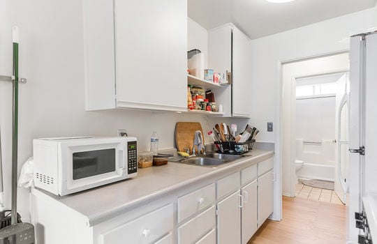 905 Gardenia Ave Long Beach, CA, United States
