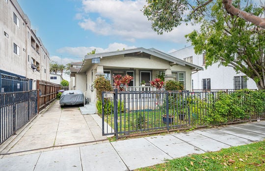 905 Gardenia Ave Long Beach, CA, United States