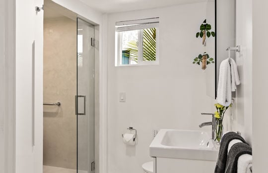 2200_Pine_Ave_#A_Long_Beach_CA