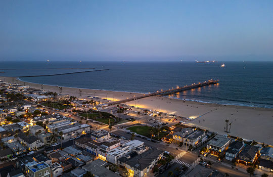 232 Seventh St Seal Beach, CA, United States