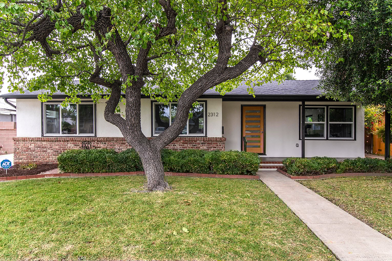 2312 San Anseline Ave