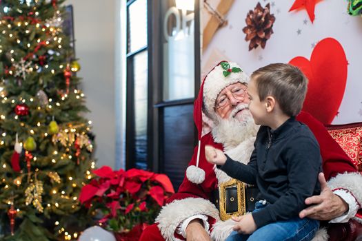 20221203_Oyler Hines_Santa Event_Web_015-min