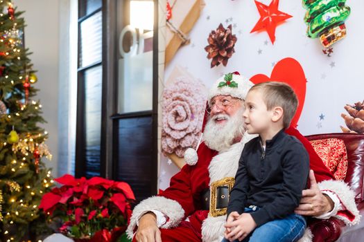 20221203_Oyler Hines_Santa Event_Web_016-min