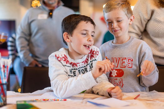 20221203_Oyler Hines_Santa Event_Web_022-min