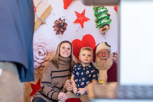 20221203_Oyler Hines_Santa Event_Web_032-min