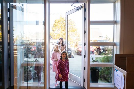 20221203_Oyler Hines_Santa Event_Web_038-min