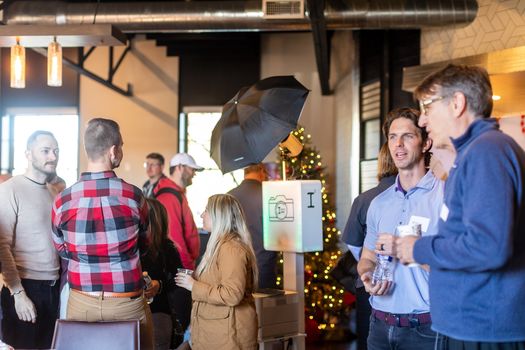 20221203_Oyler Hines_Santa Event_Web_072-min