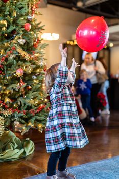 20221203_Oyler Hines_Santa Event_Web_078-min